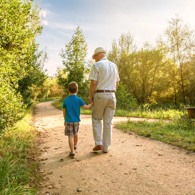 https://cos.transforminglives.co.uk/wp-content/uploads/2025/07/preparing-for-hip-surgery-checklist-640x640.webp