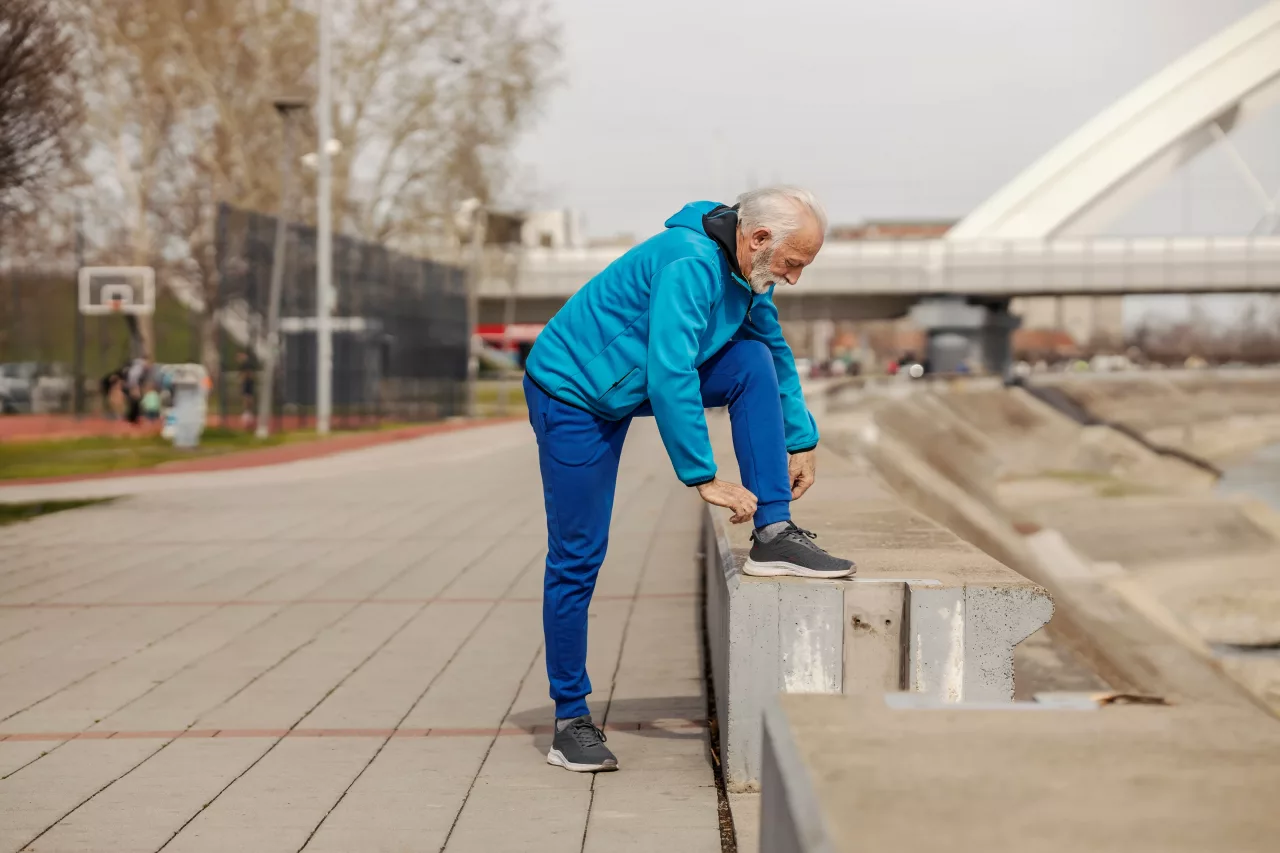 What to Expect from Hip Replacement Surgery: A Week-by-Week Recovery Guide