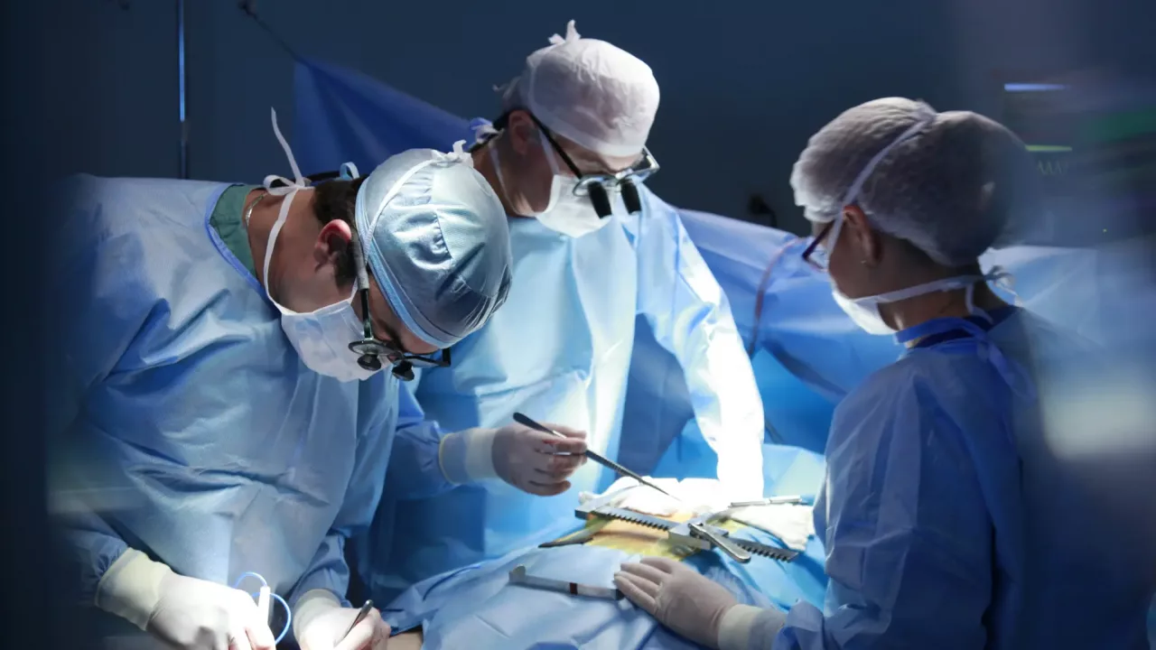 Choosing the Right Orthopaedic Surgeon What Patients Should Know